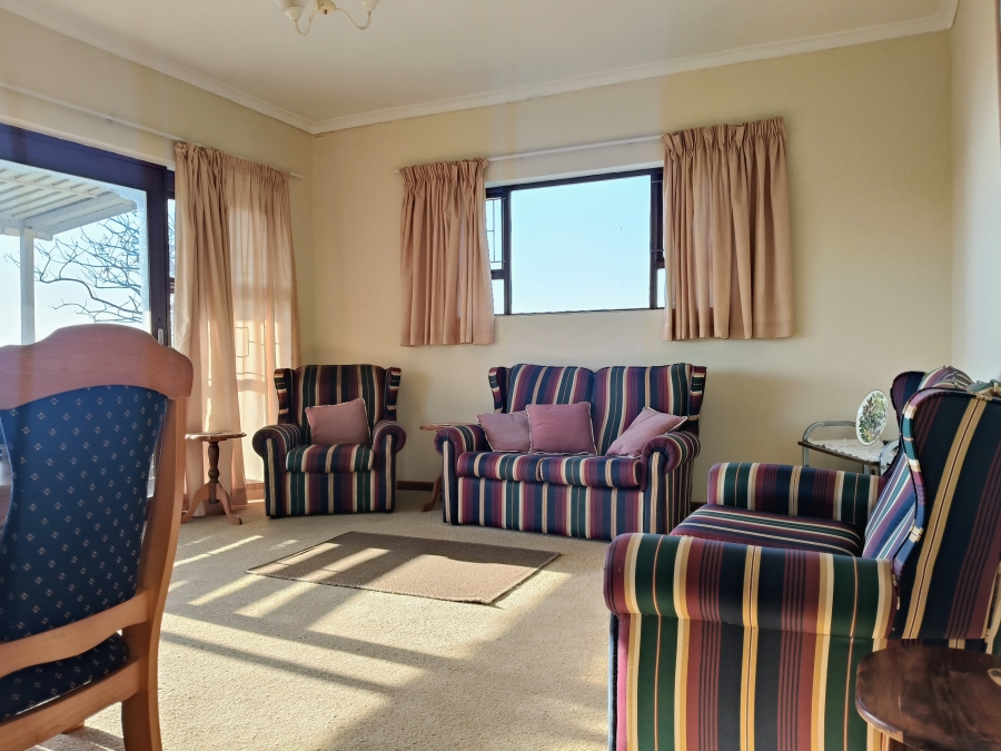 3 Bedroom Property for Sale in Wavecrest Eastern Cape